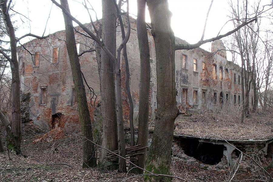 Spalony pałac