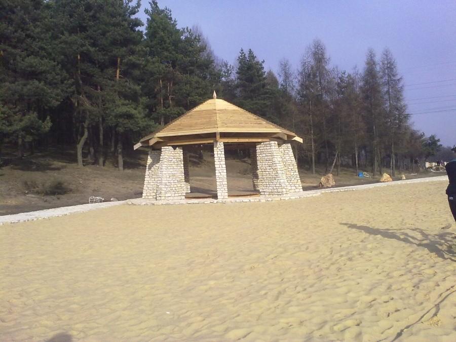 Budowla przyplażowa