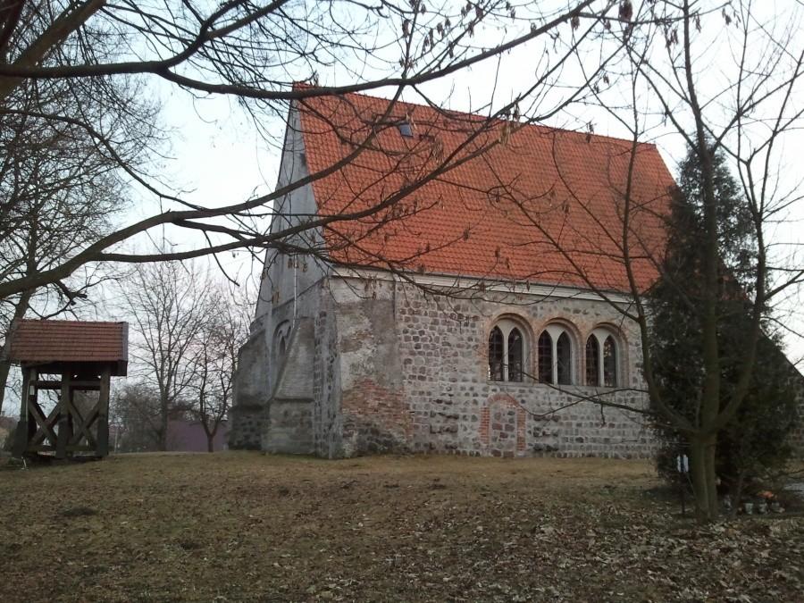Kościółek w Będargowie