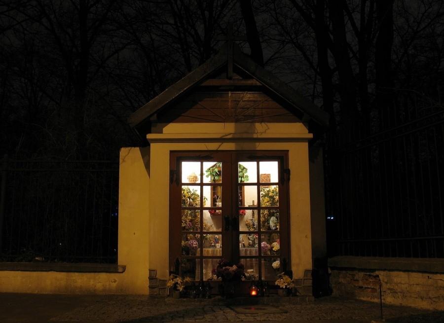 Kapliczka na ul. Podchorążych