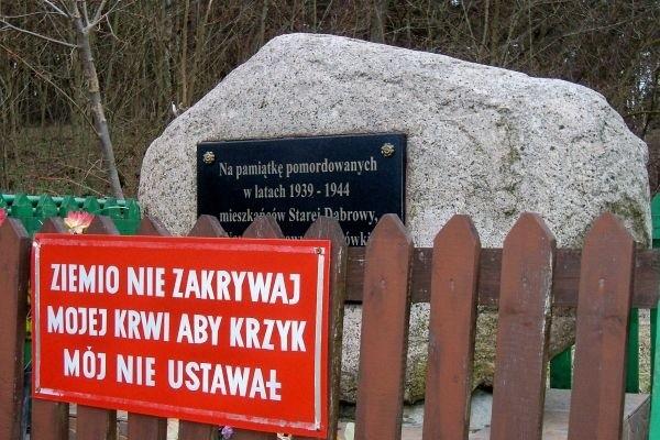 Pomnik w Starej Dąbrowie