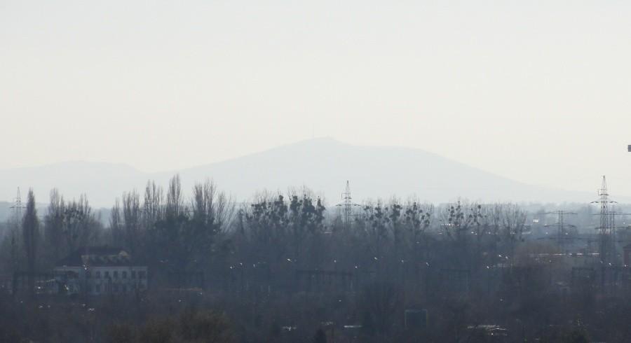 W oddali majaczy ślęża