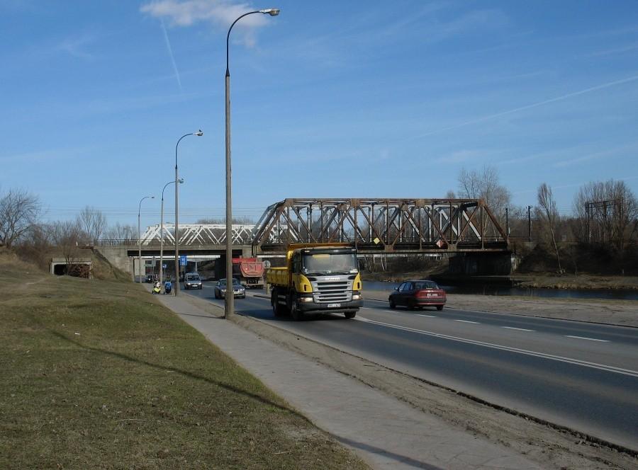 Mosty kolejowe nad ul. Płochocińską