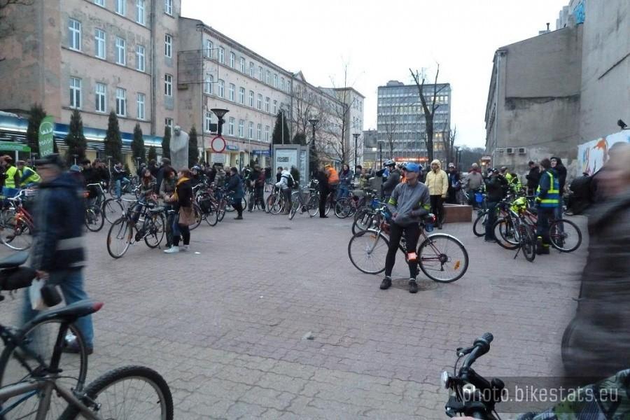Łódzka Masa Krytyczna marzec 2011 1/19