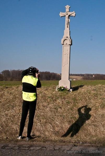 drugi krzyż z czaszką
