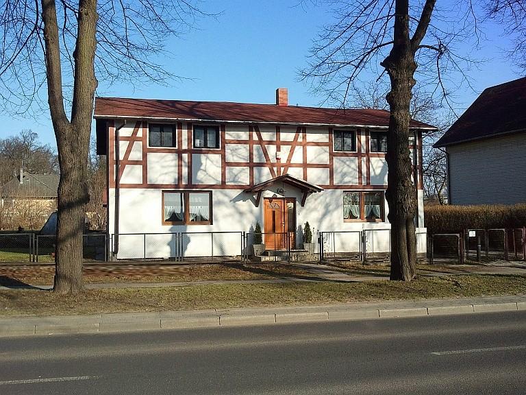 Kolejny dom z przed wielu lat, pięknie odrestaurowany
