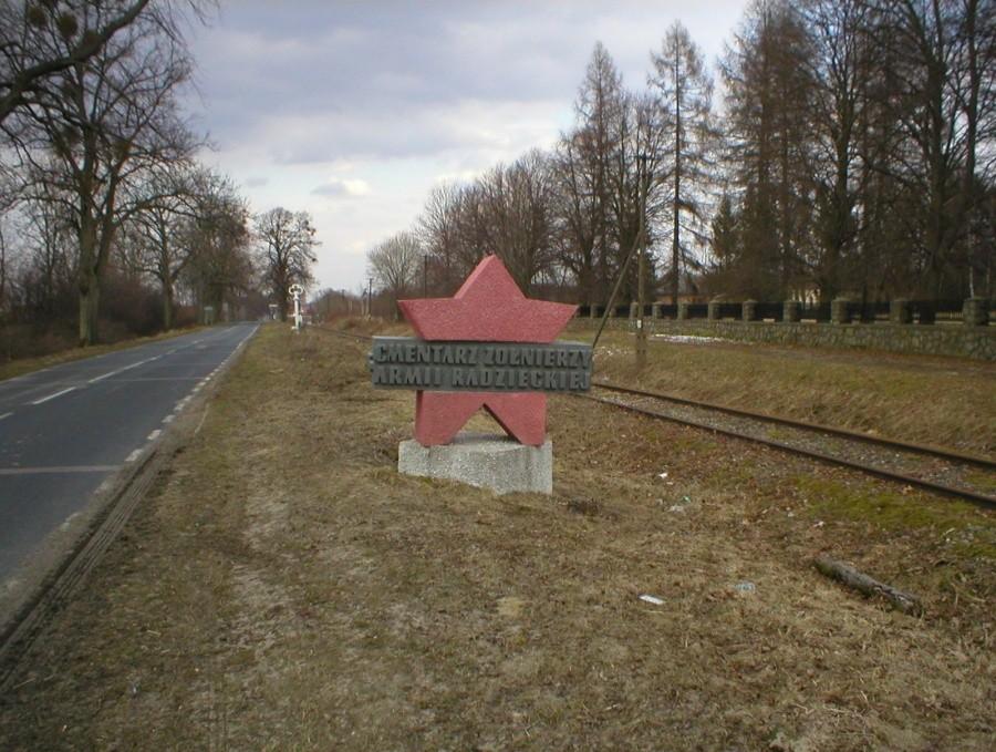 BRANIEWO-CMENTARZ ŻOŁNIERZY RADZIECKICH