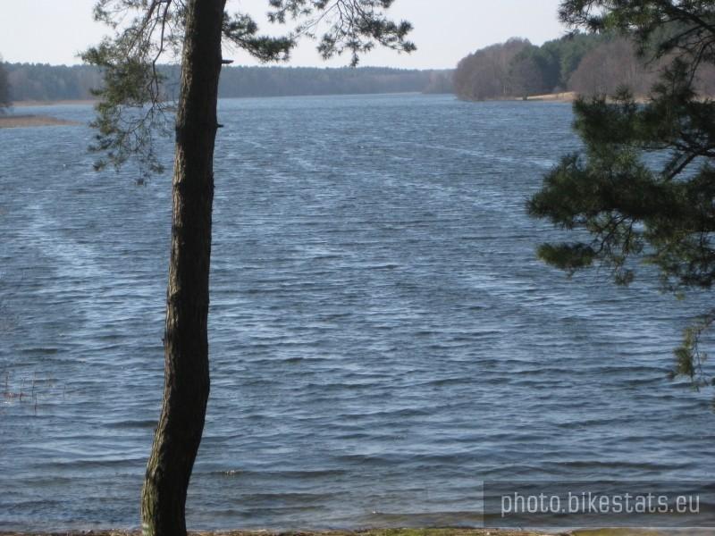 Największy zbiornik wodny Puszczy Zielonka - J.Stęszewskie.