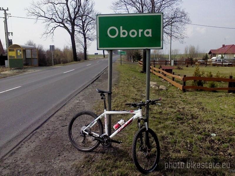 W pewnym momencie przez Oborę przejechałem.