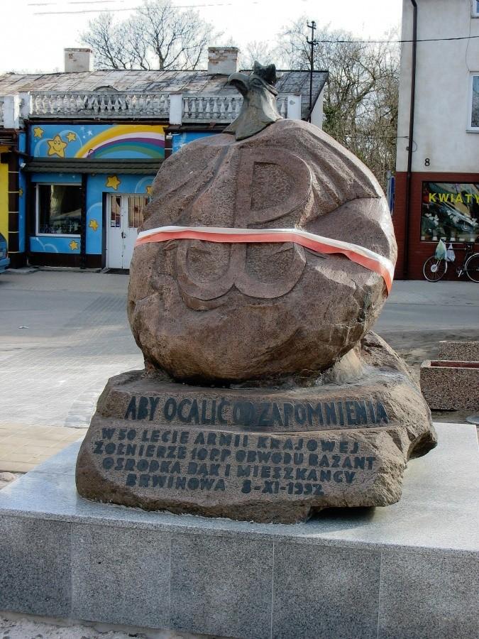 Brwinów - pomnik Armii Krajowej