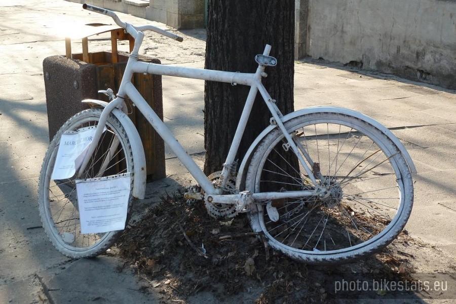 Ghost Bike Łódź #1