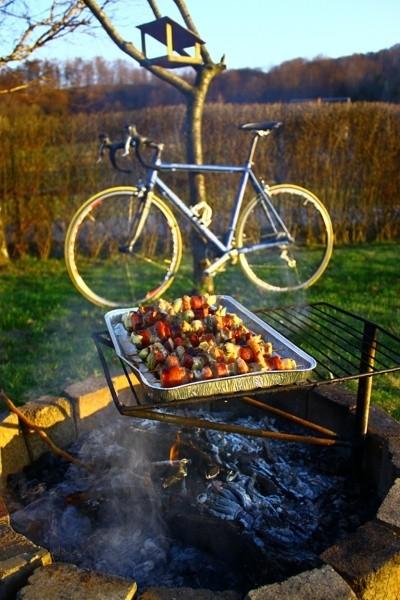 Hmm niedziela wieczór, rower, ognisko, szaszłyki:D