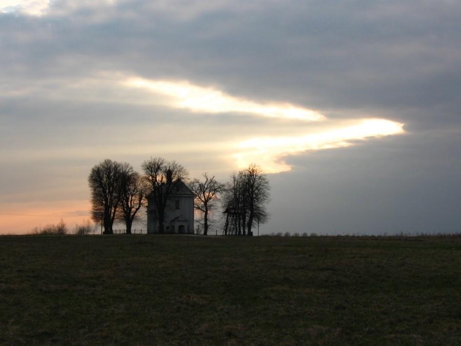 Przebłyski słońca.