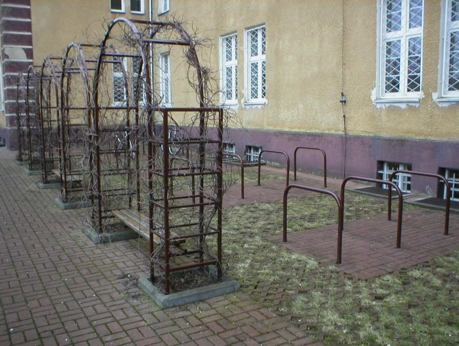 III LO-PRAWDZIWY PARKING ROWEROWY