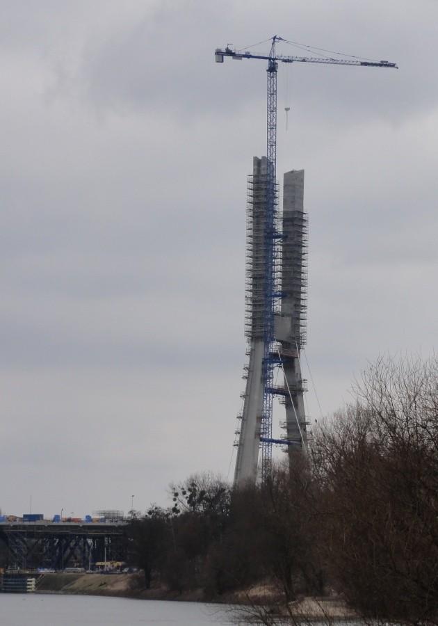 Most Rędziński AOW, pylon 122m