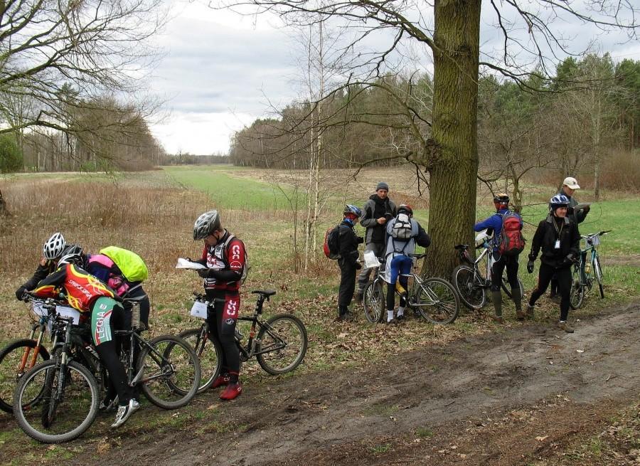 Otwock - MTBO Mlądz, na pkt 3, "Dąb na skraju lasu"