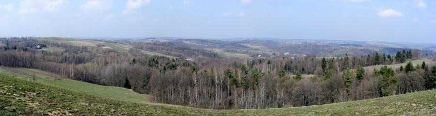Panorama w Ulanicy wczesną wiosną