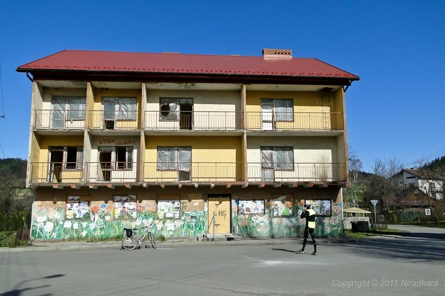 dobrze, że ktoś to wreszcie wyremontuje
