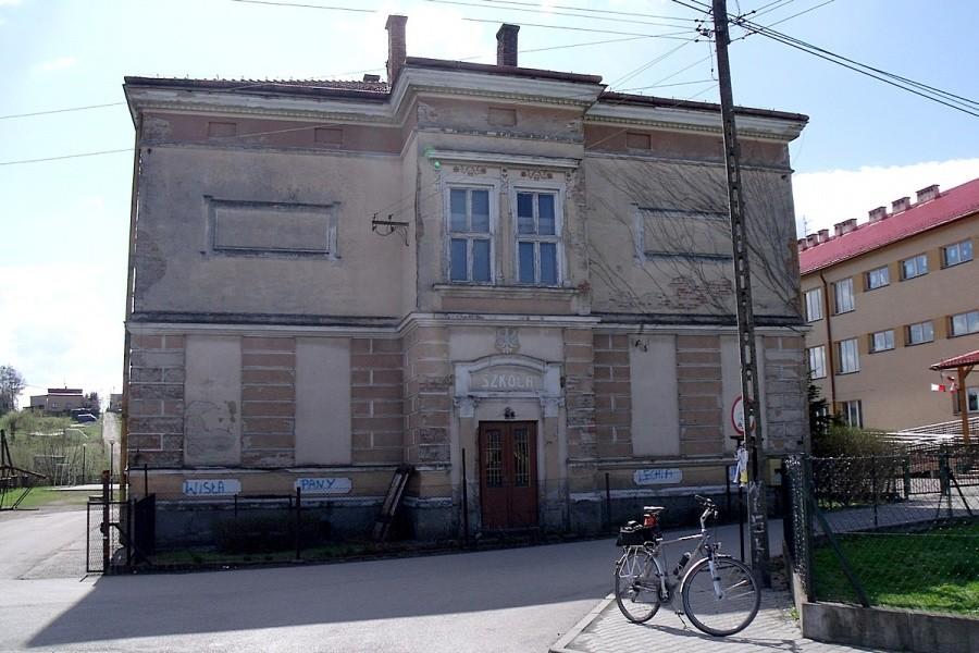 Stara szkoła w Kleczy Górnej