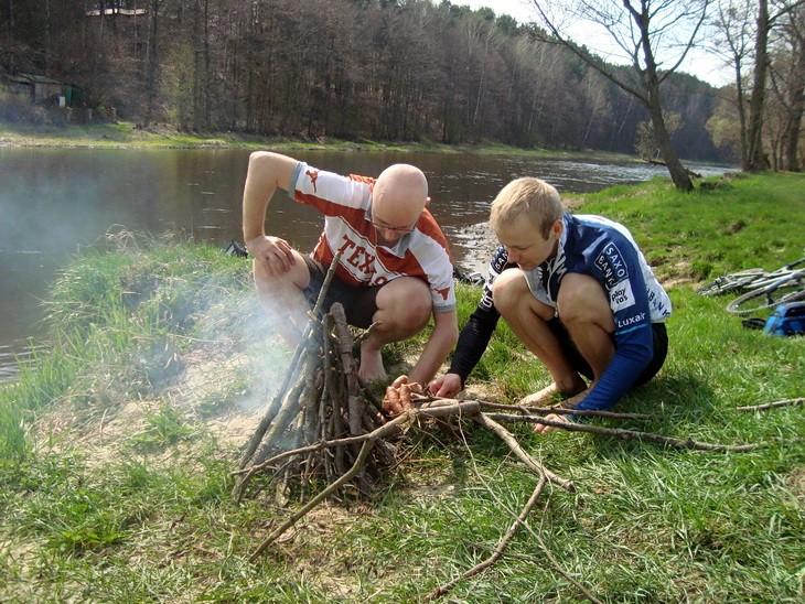 Ognisko nad Pilicą