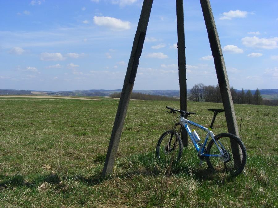 Kolejna wieża triangulacyjna do kolekcji:) tym razem w okolicach Błażowej