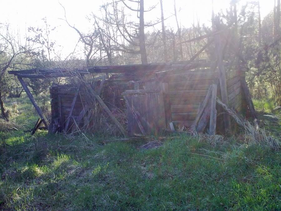 Zapadnięta szopa