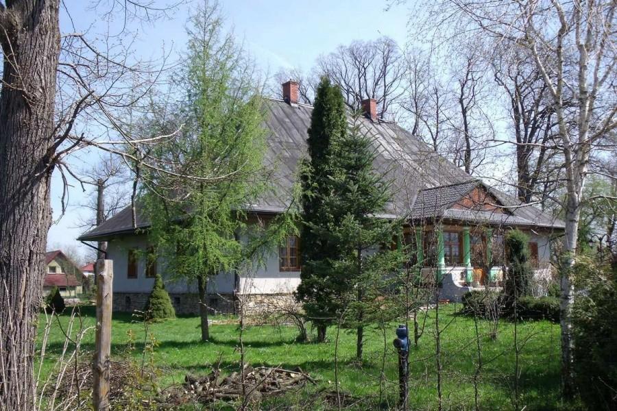 Dworek w Pisarzowicach