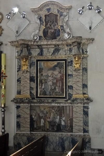 ołtarz boczny