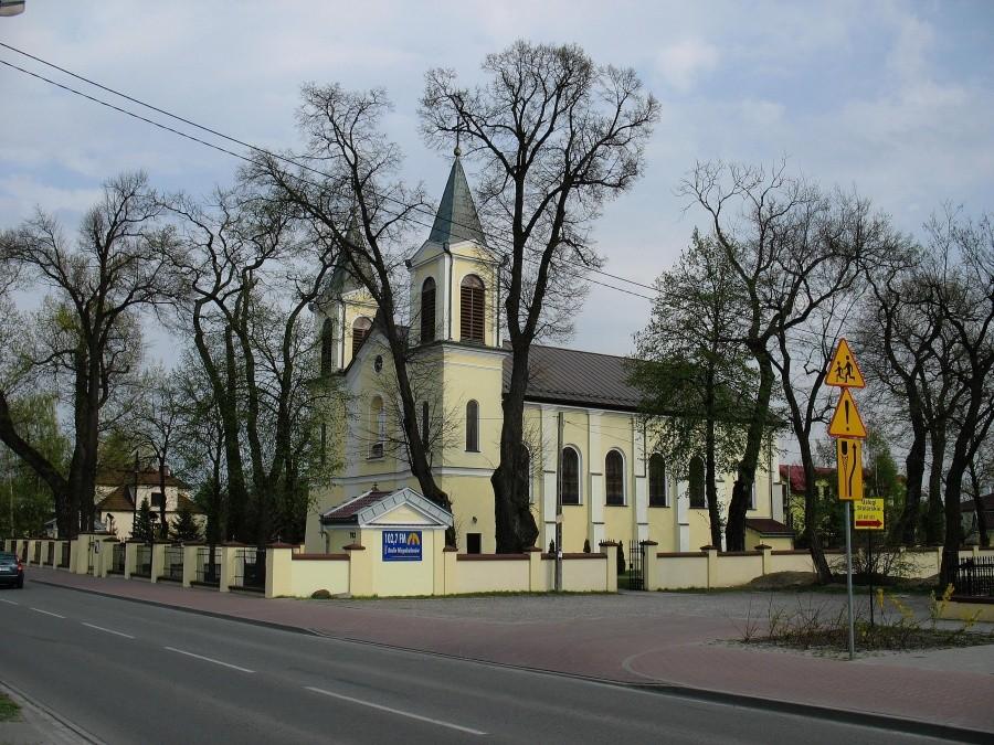 Borzęcin Duży - kościół