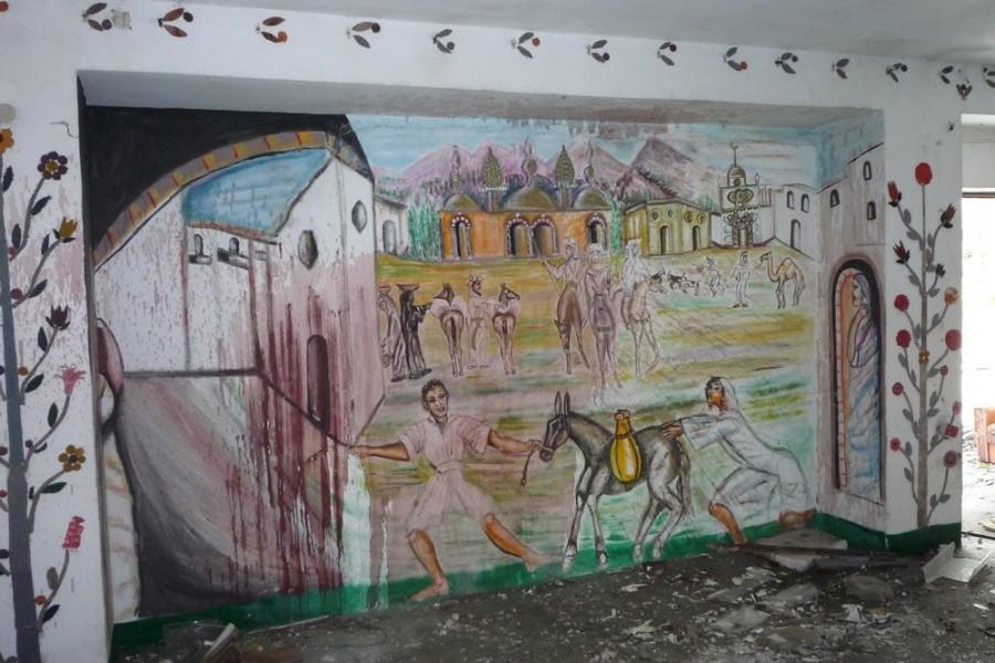 Kuleszowka-malowidła na ścianie