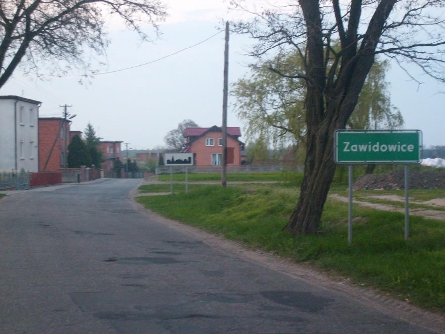 Zawidowice wjazd od Brzezia