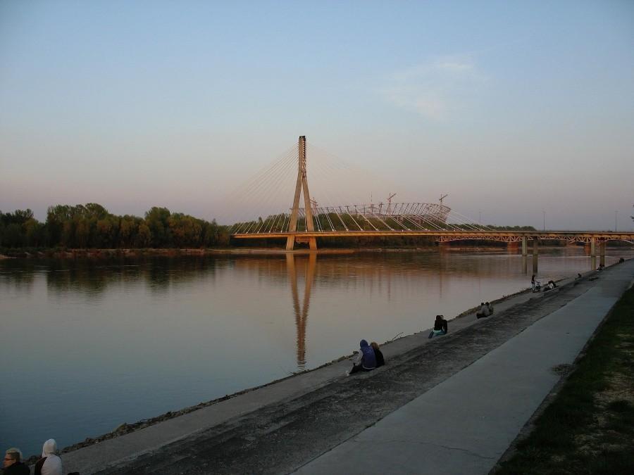 Wisła w zachodzącym słońcu