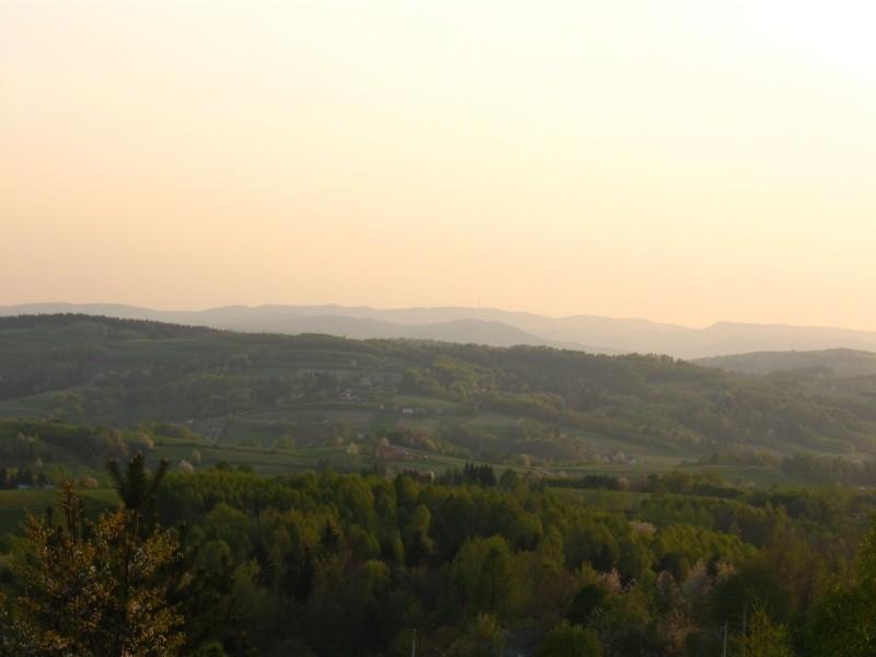 Pogórze- ostatni widok, Sucha Góra na samym środku.