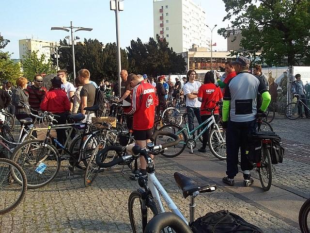 Duża ilość rowerzystów