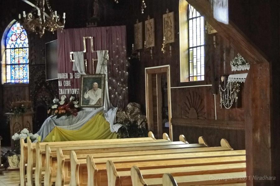 wnętrze kościoła 3