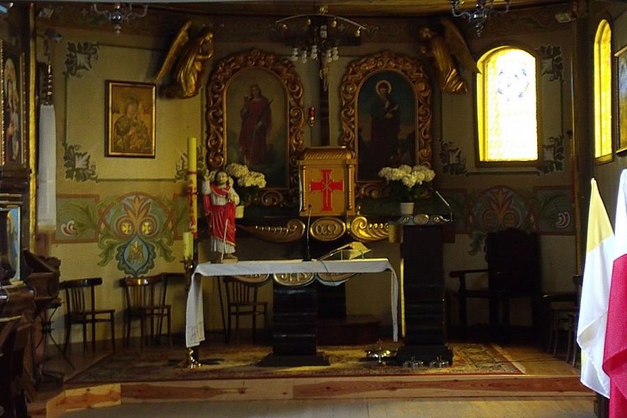Wnętrze kościoła w Górze