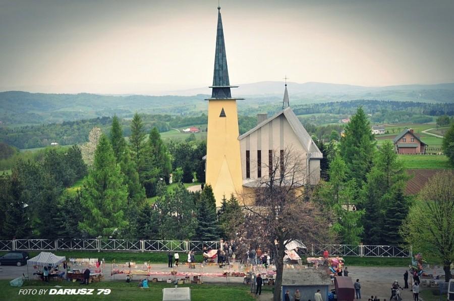 Głobikowa - Kościół