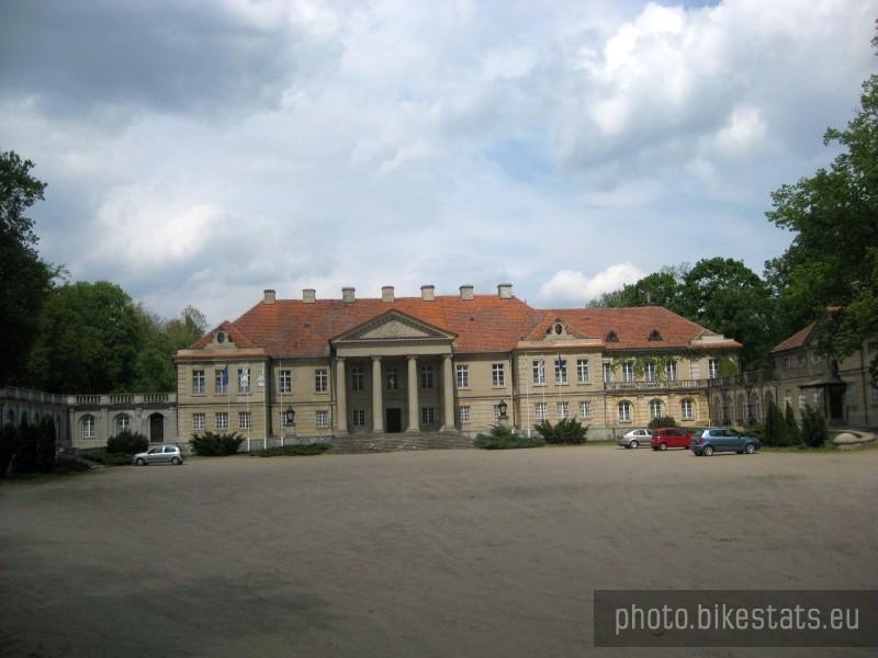Pałac w Czerniejewie.