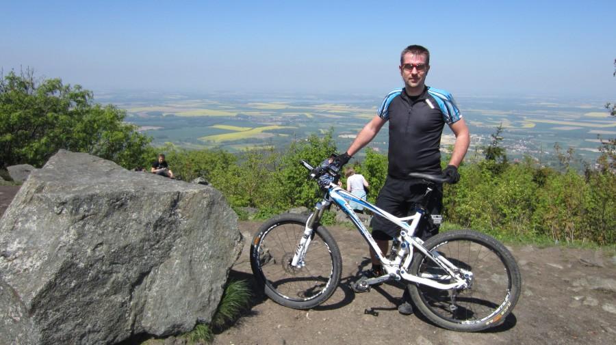 Ślęża - w tle Jezioro Mietkowskie ... next target :)