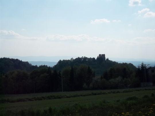 Zamek w Odrzykoniu i Beskid?