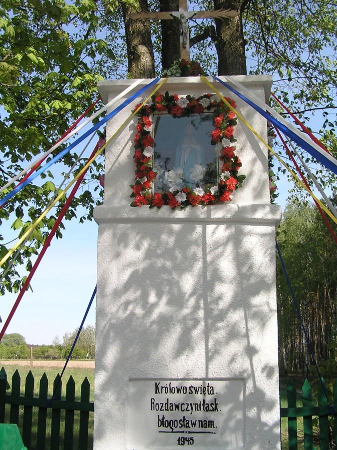 Z cyklu: PRZYDROŻNE KAPLICZKI [2] Chrośna