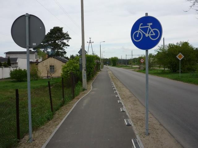 Bardzo ładna droga rowerowa w Trzcińcu