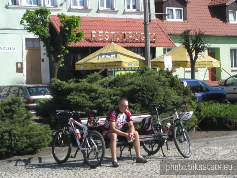 Odpoczynek na Kłeckim rynku.