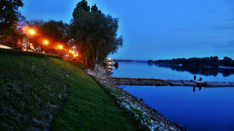 Wisła nocą