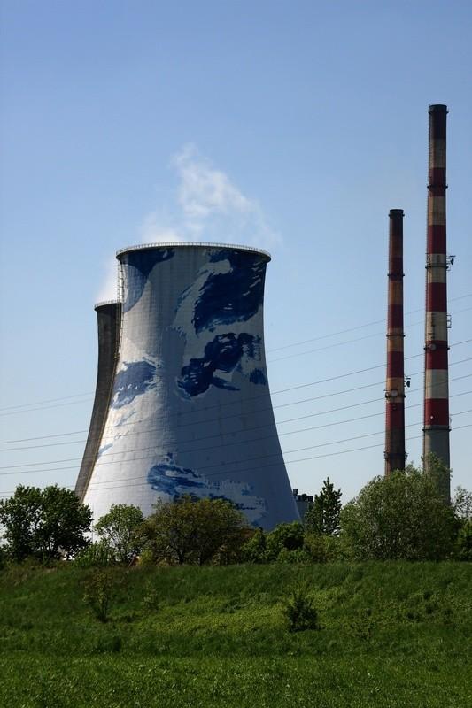 Kominowe graffiti.