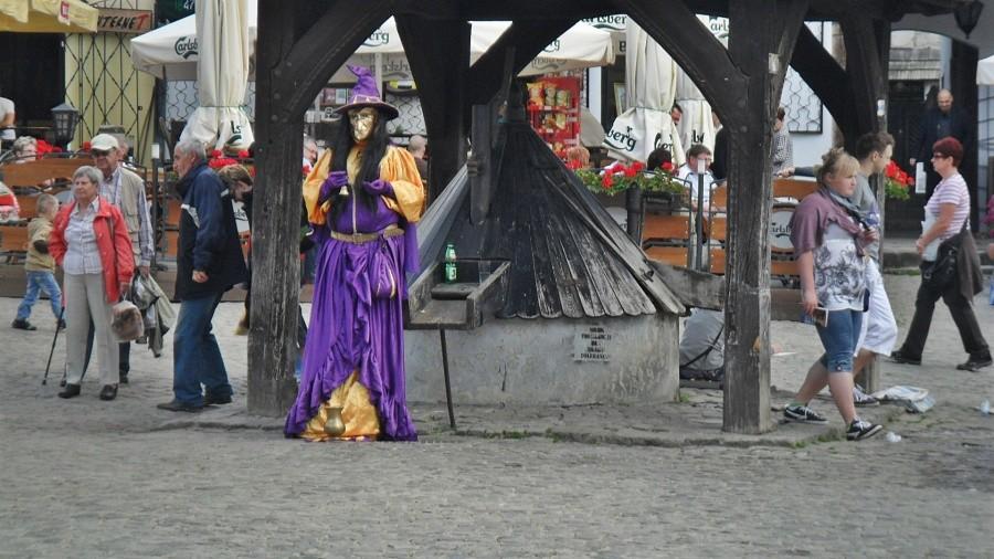 Baba jaga czy coś w tym stylu