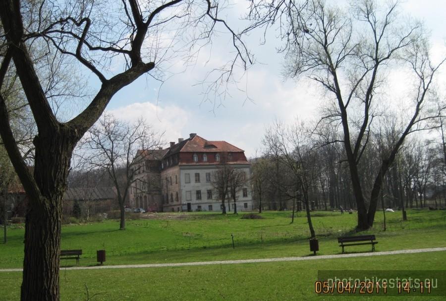 Barokowy pałac z pierwszej poł. XVIII w. w Jerzmanowej