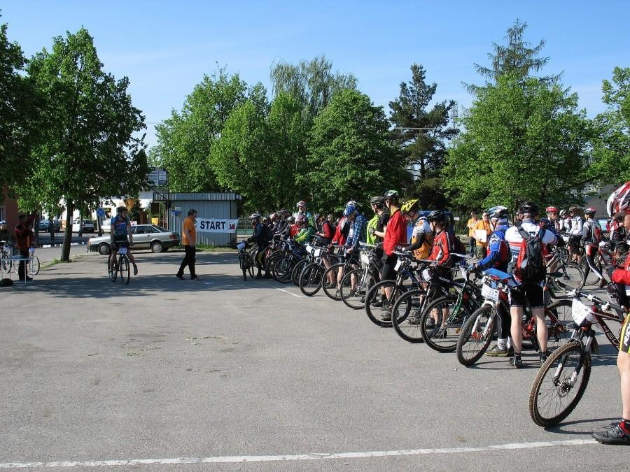 DyMnO 2011, Sadowne