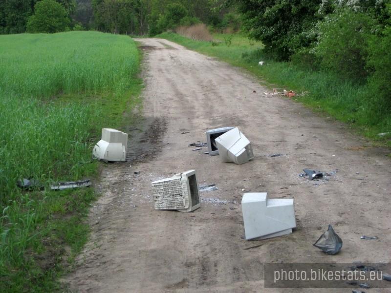 Komuś chyba sklep komputerowy splajtował.