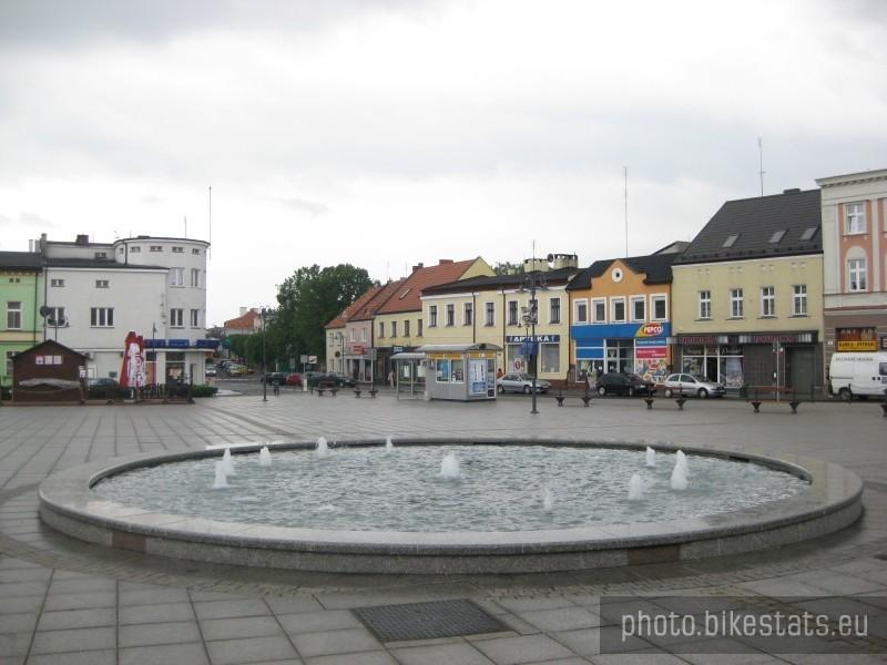 Wągrowiec - fontanna na rynku.